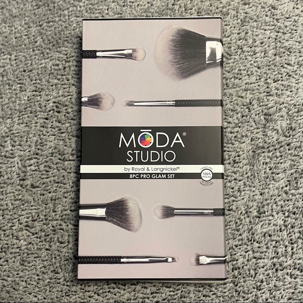 NIB MODA Studio 8pc Glam Brush Set